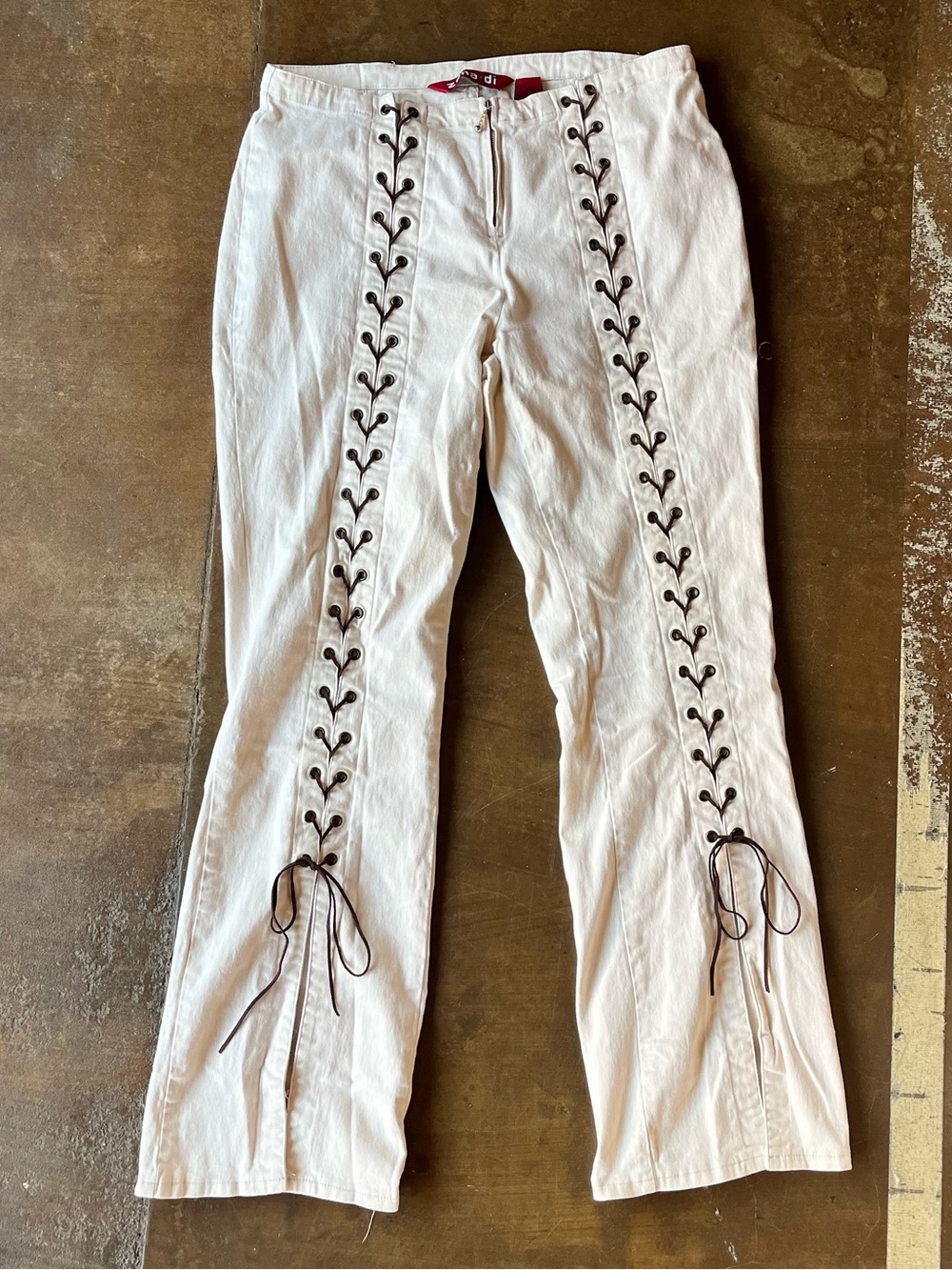 Vintage Y2K Zana Di White Lace Up Front Flare Leg Mid Rise Jeans Zip Fly 16 32